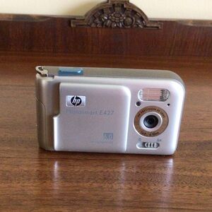 NWOT HP Photosmart Camera